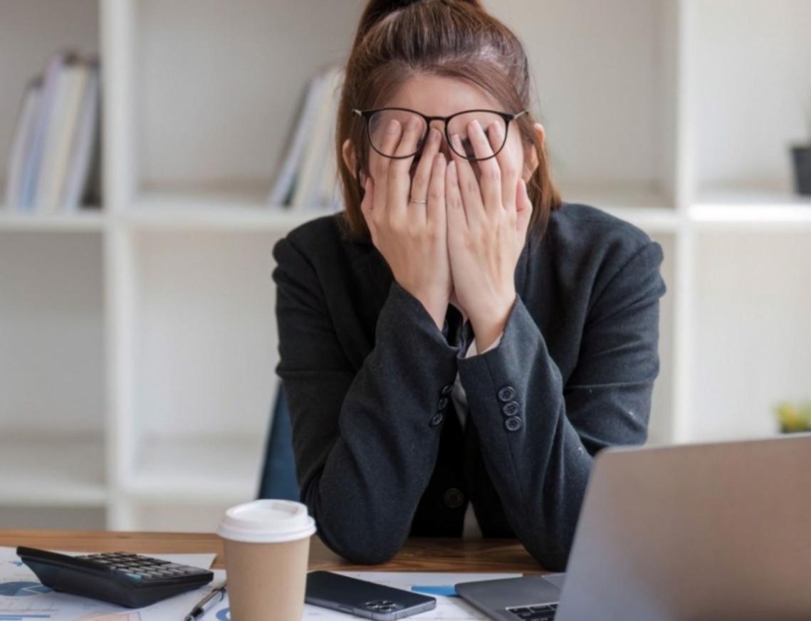 Workshop-Teilnehmer bei praktischen Editing-Übungen